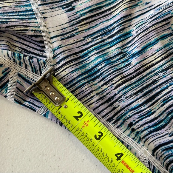 Lululemon Inspire Crop Blurry Belle Leggings 6 - Picture 11 of 15